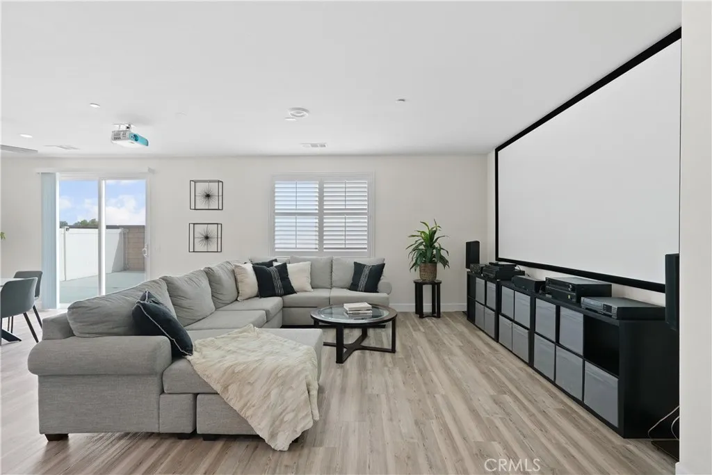 31818 Ruxton, Menifee, California 92584 home-pic-20