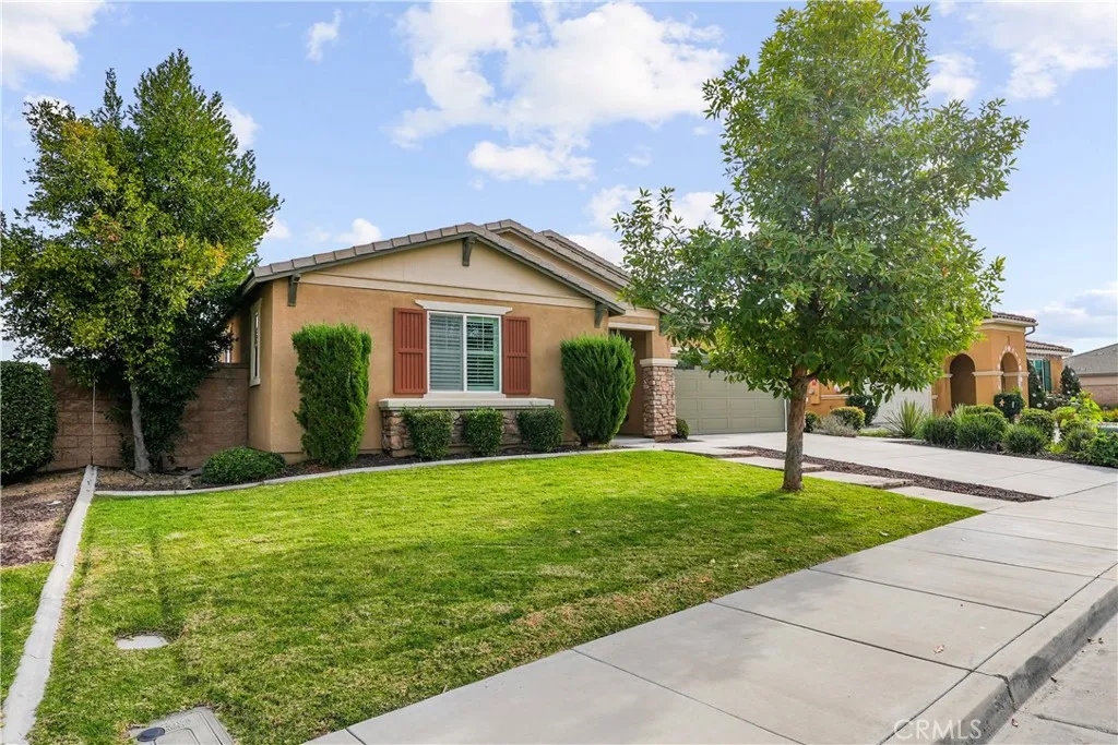 31818 Ruxton, Menifee, California 92584 home-pic-4