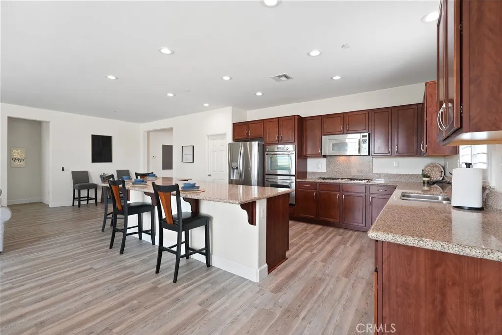 31818 Ruxton, Menifee, California 92584 home-pic-24