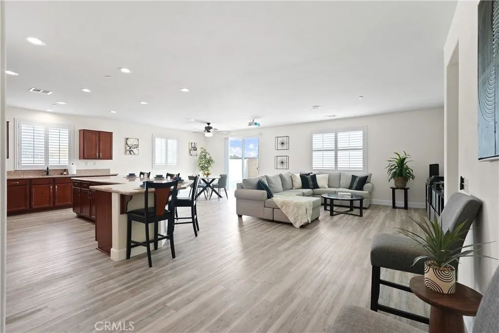 31818 Ruxton, Menifee, California 92584 home-pic-18