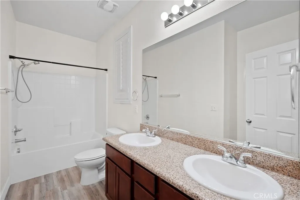31818 Ruxton, Menifee, California 92584 home-pic-10