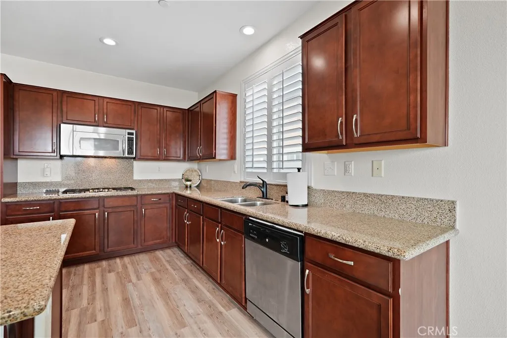 31818 Ruxton, Menifee, California 92584 home-pic-26