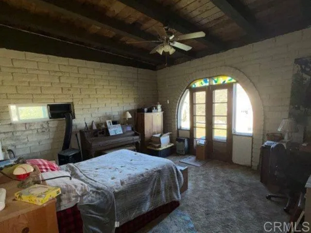 20042 Deerhorn Valley Road, Jamul, California 91935 home-pic-11