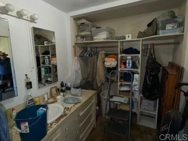 20042 Deerhorn Valley Road, Jamul, California 91935 home-pic-9
