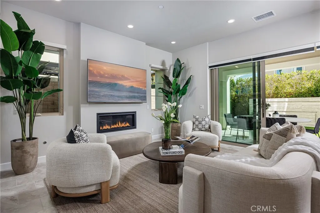 54 Granite Knoll, Irvine, California 92602 home-pic-2