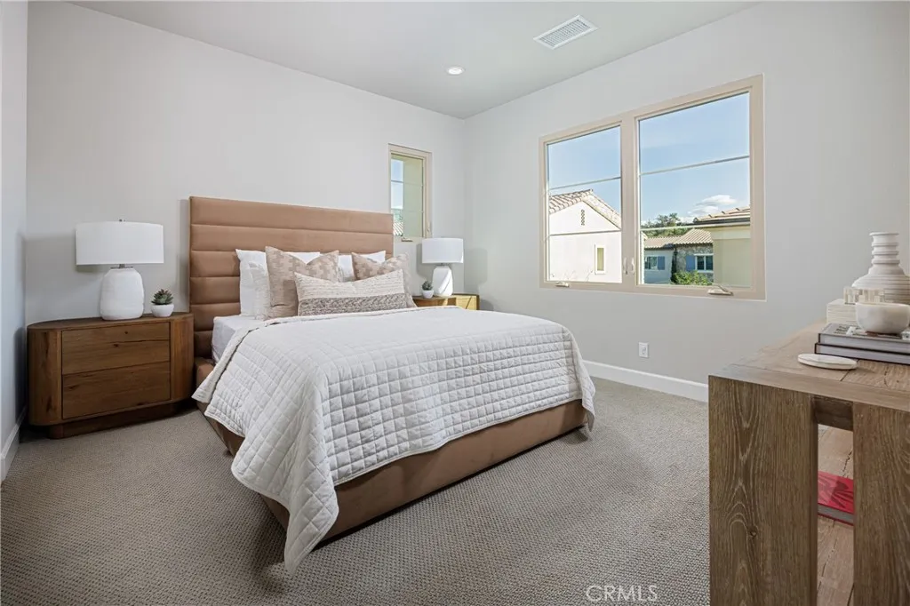 54 Granite Knoll, Irvine, California 92602 home-pic-26