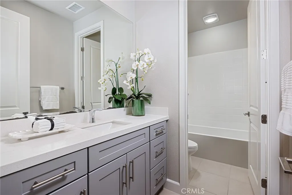 54 Granite Knoll, Irvine, California 92602 home-pic-25