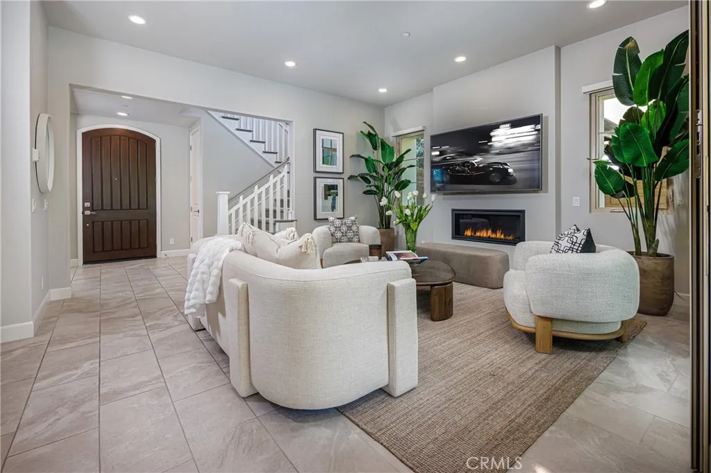 54 Granite Knoll, Irvine, California 92602 home-pic-12