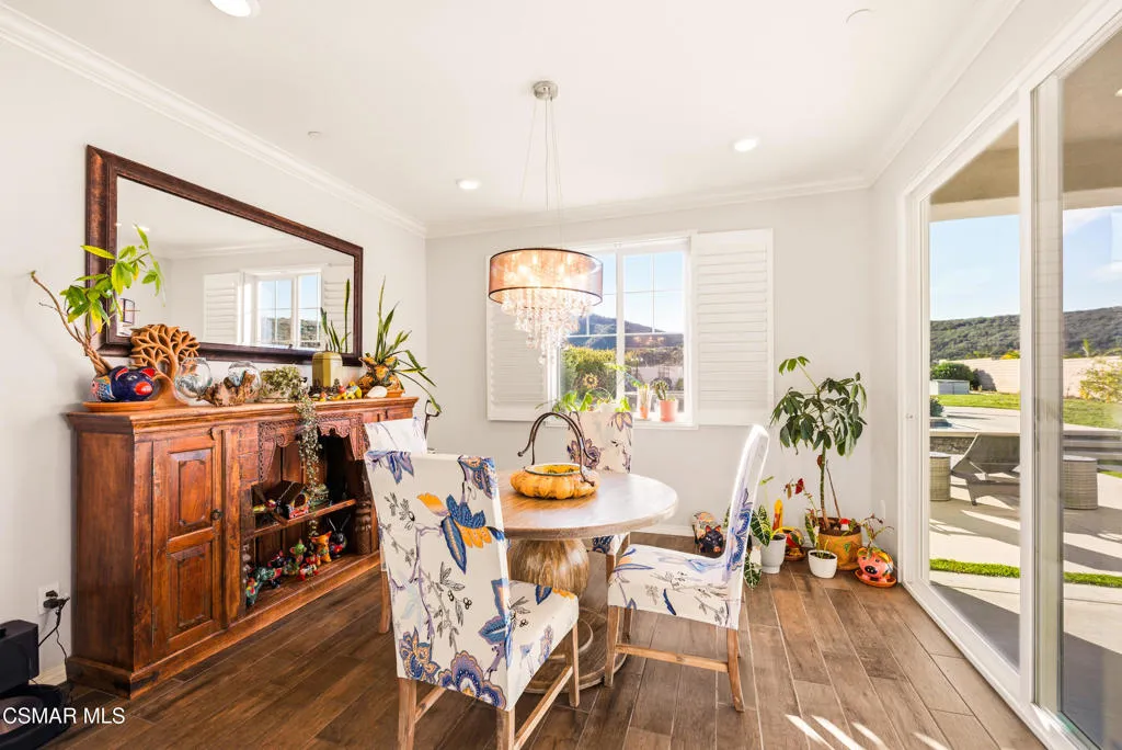 153 Sequoia Avenue, Simi Valley, California 93065 home-pic-27