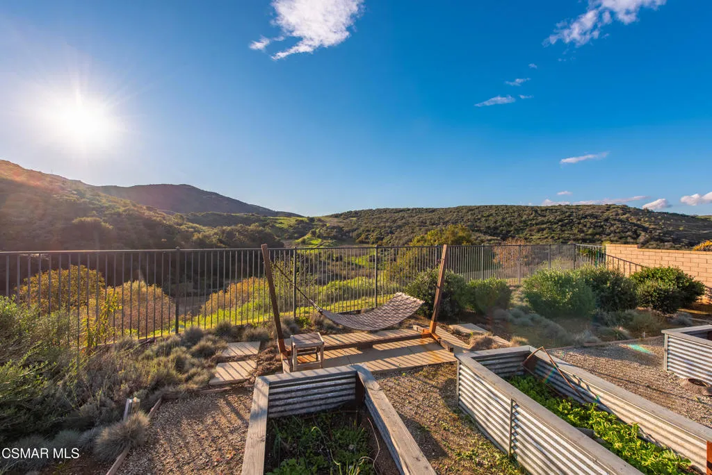 153 Sequoia Avenue, Simi Valley, California 93065 home-pic-61