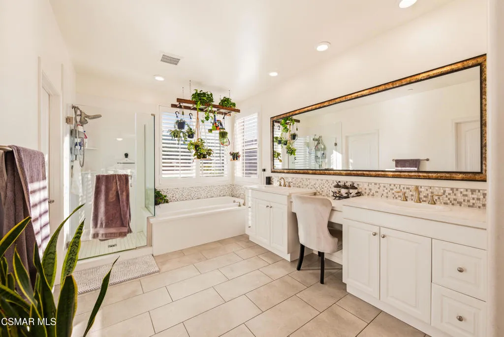 153 Sequoia Avenue, Simi Valley, California 93065 home-pic-44