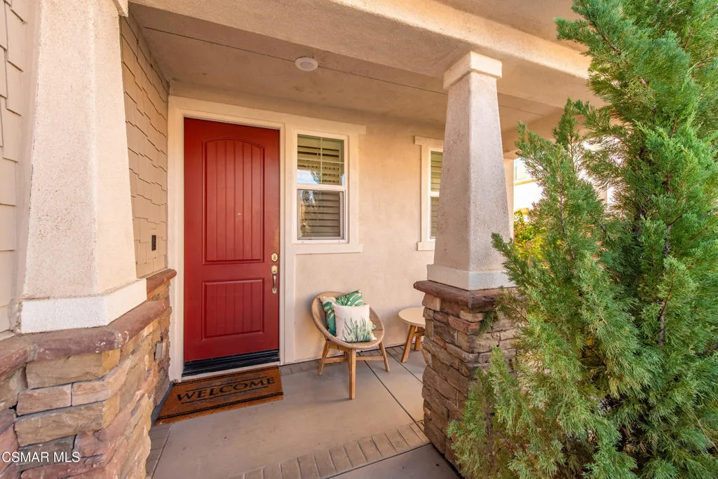 153 Sequoia Avenue, Simi Valley, California 93065 home-pic-5