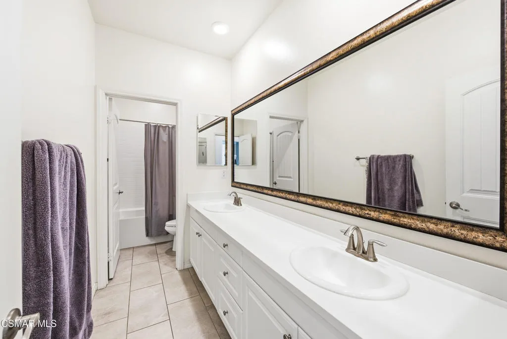 153 Sequoia Avenue, Simi Valley, California 93065 home-pic-37