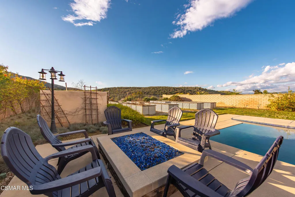 153 Sequoia Avenue, Simi Valley, California 93065 home-pic-58