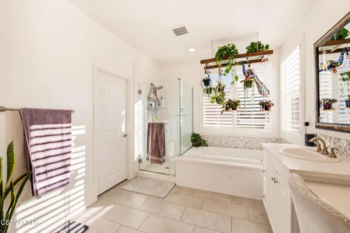 153 Sequoia Ave Simi Valley-38