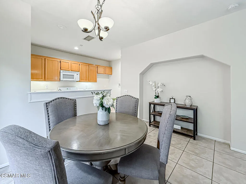 1668 Woodscent Lane, Simi Valley, California 93065 home-pic-13