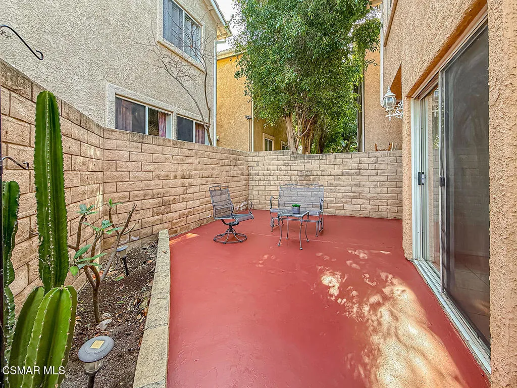 1668 Woodscent Lane, Simi Valley, California 93065 home-pic-40