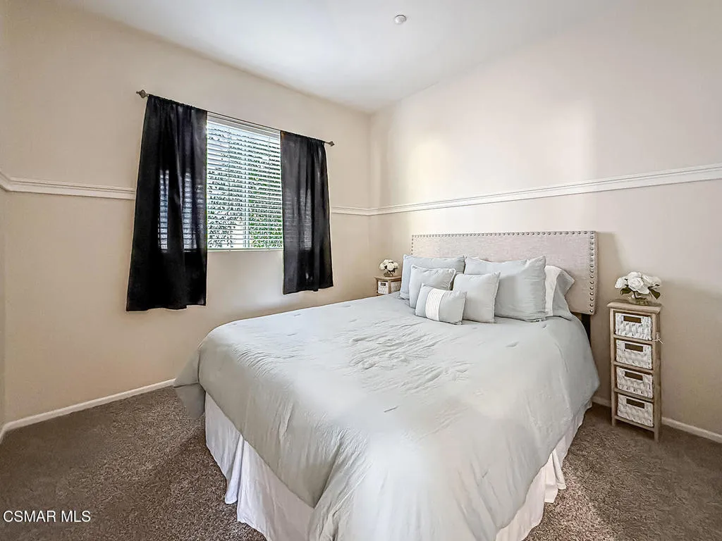 1668 Woodscent Lane, Simi Valley, California 93065 home-pic-36