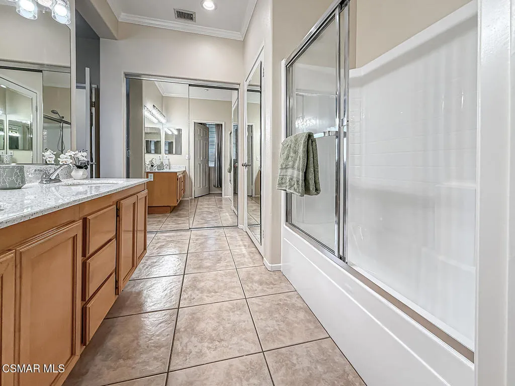 1668 Woodscent Lane, Simi Valley, California 93065 home-pic-29