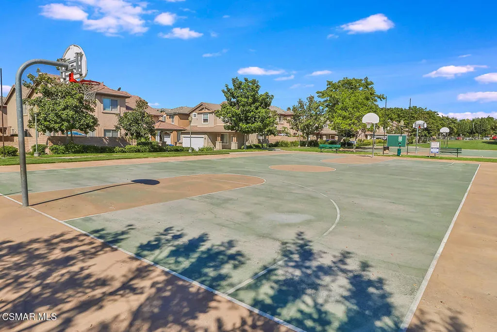 1668 Woodscent Lane, Simi Valley, California 93065 home-pic-44