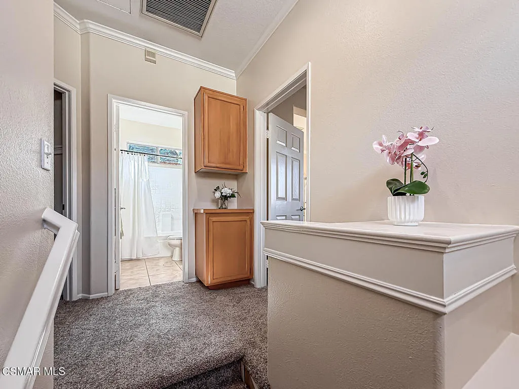 1668 Woodscent Lane, Simi Valley, California 93065 home-pic-20