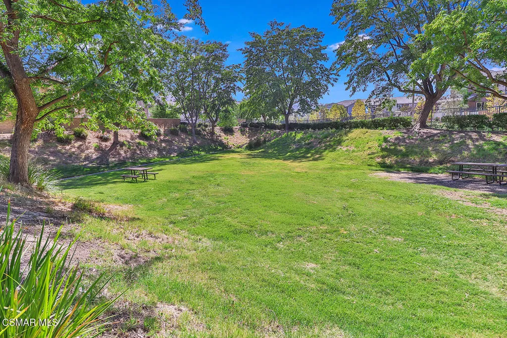 1668 Woodscent Lane, Simi Valley, California 93065 home-pic-46