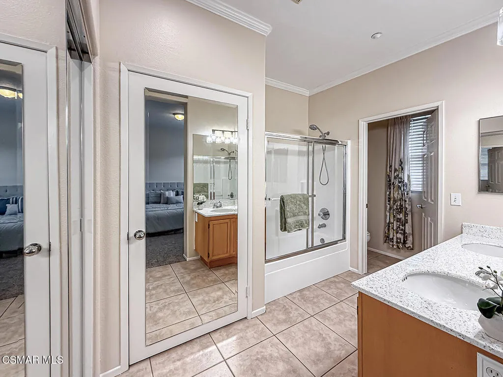 1668 Woodscent Lane, Simi Valley, California 93065 home-pic-25
