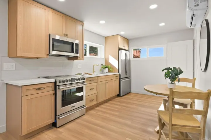 6837 Celia Vista Drive, San Diego, California 92115