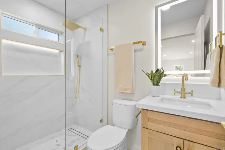 6837 Celia Vista Drive, San Diego, California 92115