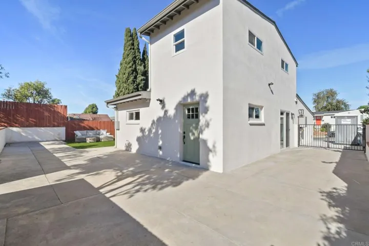 6837 Celia Vista Drive, San Diego, California 92115