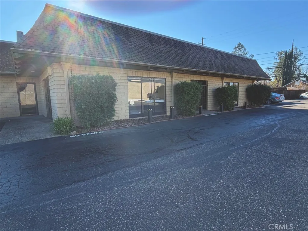 1215 Mangrove, Chico, California 95926 — photo 5