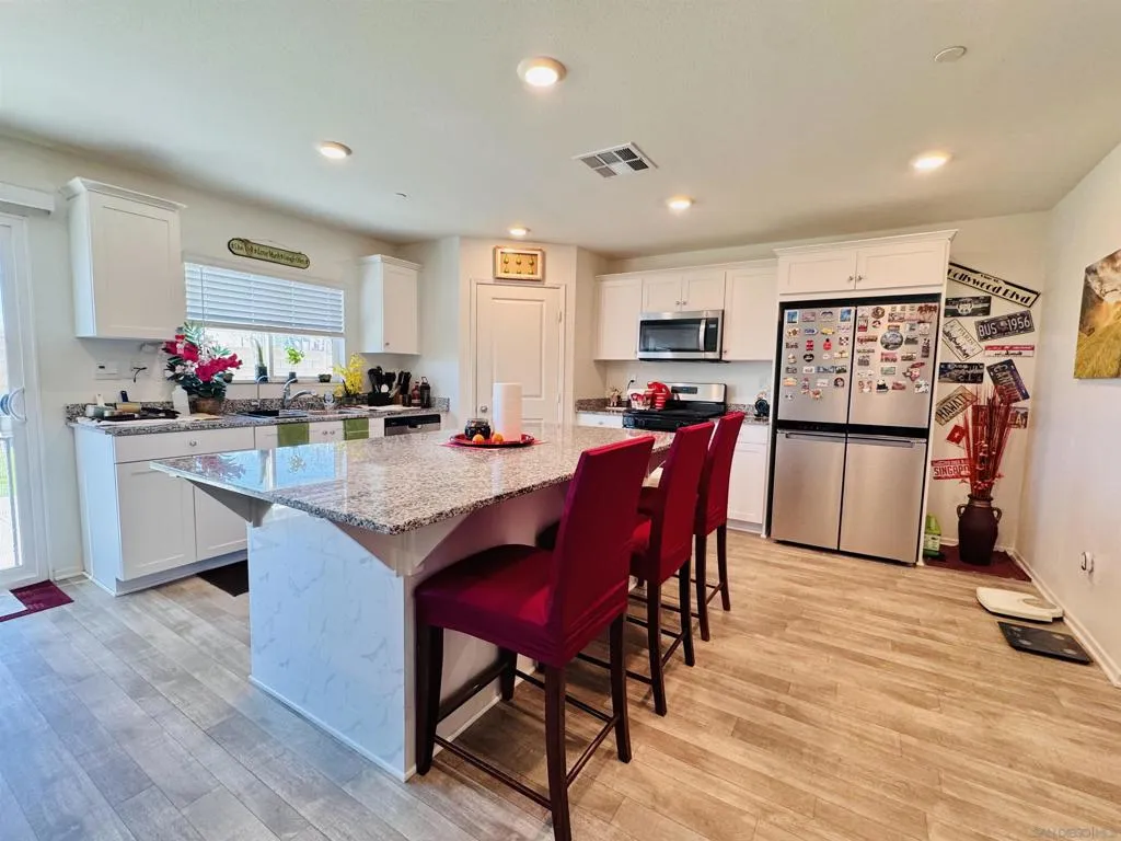 28533 Scorpion Ln, Winchester, California 92596 home-pic-4