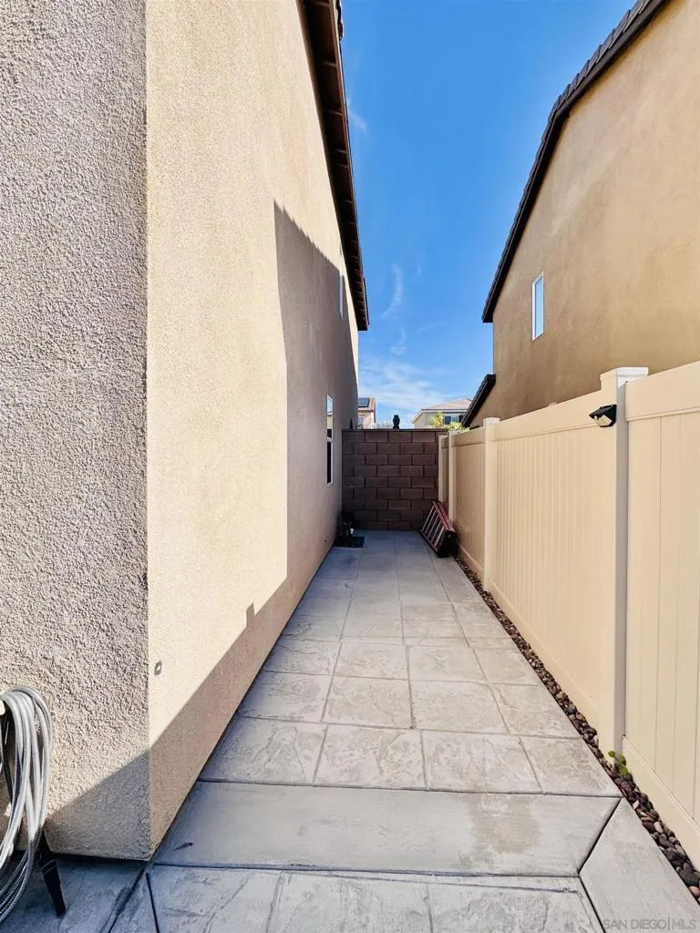 28533 Scorpion Ln, Winchester, California 92596 home-pic-8