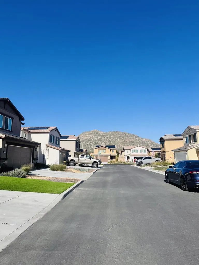 28533 Scorpion Ln, Winchester, California 92596 home-pic-3