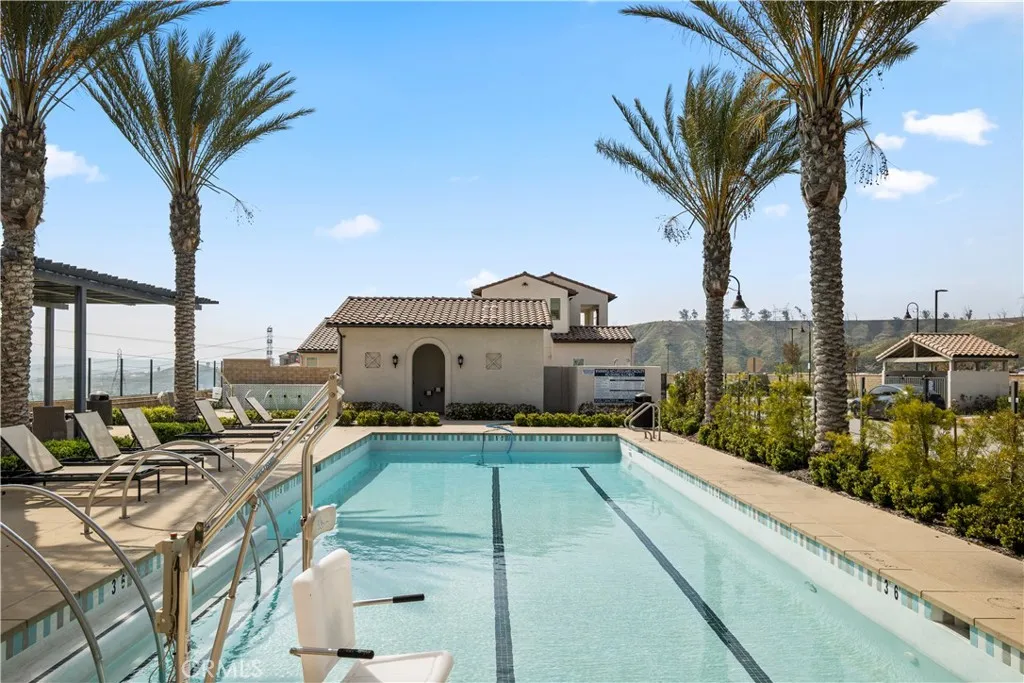 20608 Galloway, Saugus, California 91350 home-pic-32