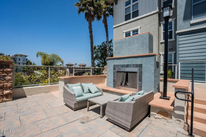 1541 Windshore Dr Oxnard CA-large-030-01