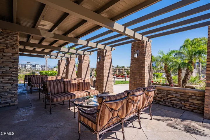 1541 Windshore Dr Oxnard CA-large-034-03