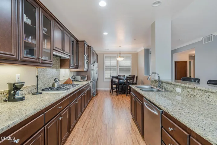 1541 Windshore Dr Oxnard CA-large-028-04