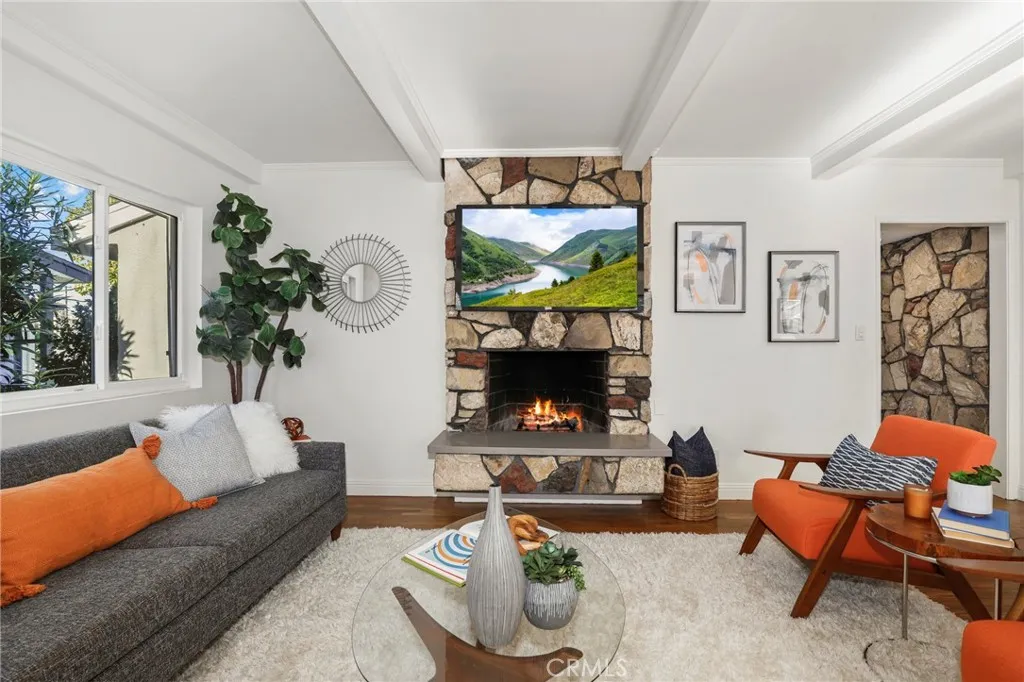 2722 Spreckels Lane, Redondo Beach, California 90278 home-pic-7