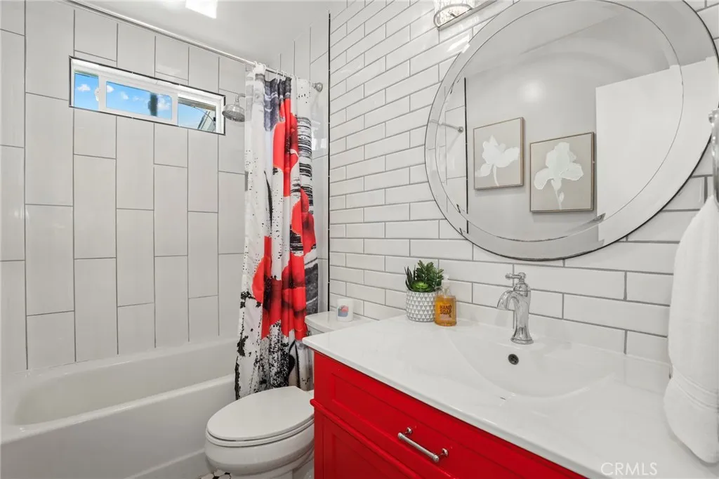 2722 Spreckels Lane, Redondo Beach, California 90278 home-pic-31