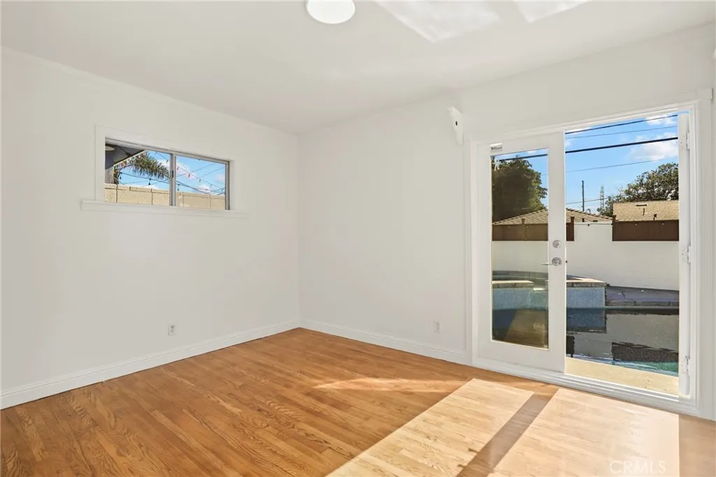 2722 Spreckels Lane, Redondo Beach, California 90278 home-pic-32