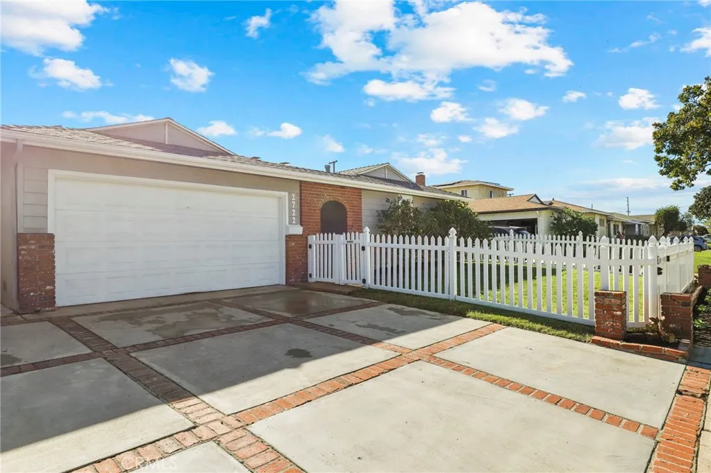 2722 Spreckels Lane, Redondo Beach, California 90278 home-pic-1
