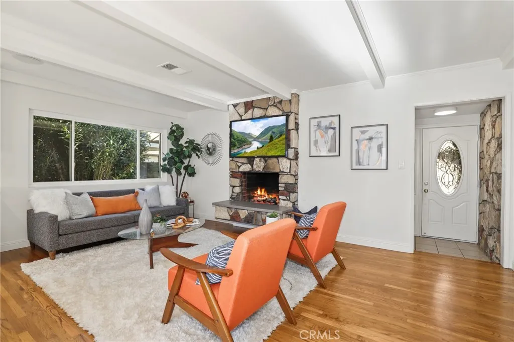 2722 Spreckels Lane, Redondo Beach, California 90278 home-pic-6