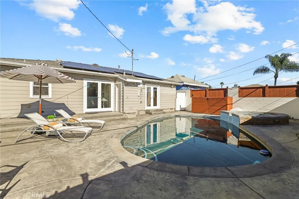 2722 Spreckels Lane, Redondo Beach, California 90278 home-pic-40