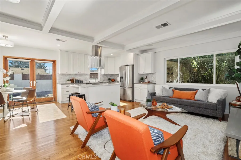 2722 Spreckels Lane, Redondo Beach, California 90278 home-pic-9
