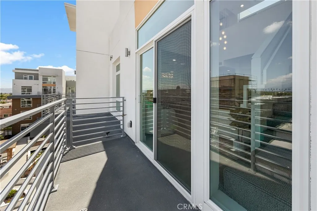 168 S Monterey Street 506, Alhambra, California 91801 home-pic-22