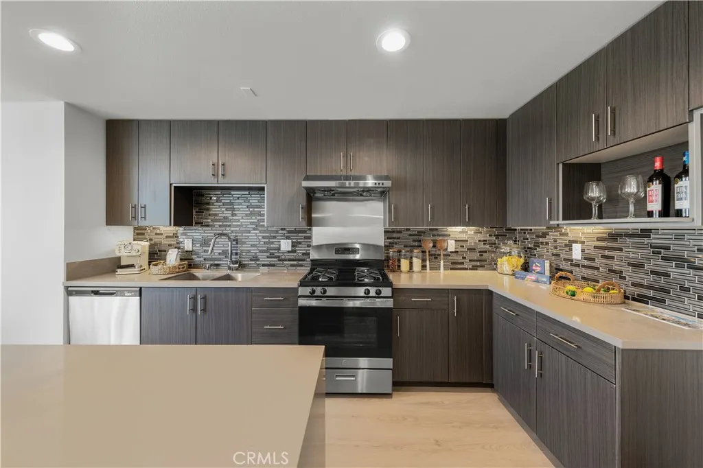 168 S Monterey Street 506, Alhambra, California 91801 home-pic-4