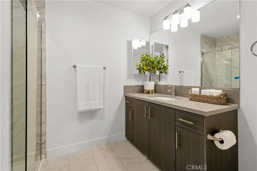 168 S Monterey Street 506, Alhambra, California 91801 home-pic-18