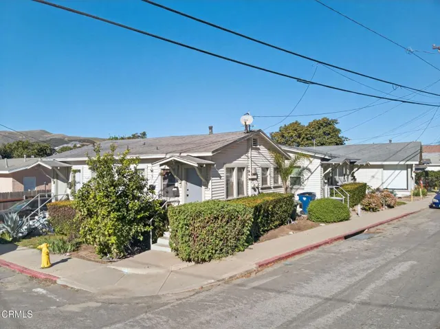 2-web-or-mls-Upmarketmedia_531Ced-009