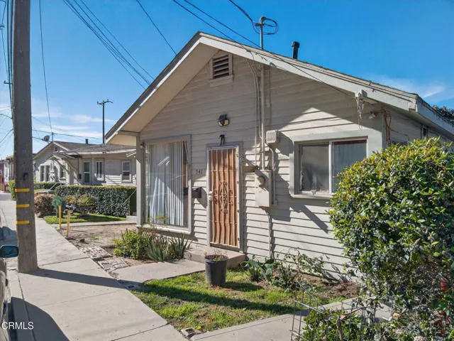 4-web-or-mls-Upmarketmedia_531Ced-010